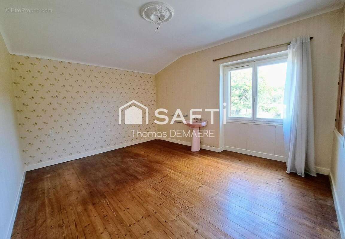 Photo 9 - Maison à MONTENDRE