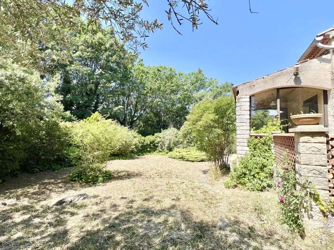 Maison à CAMPS-LA-SOURCE
