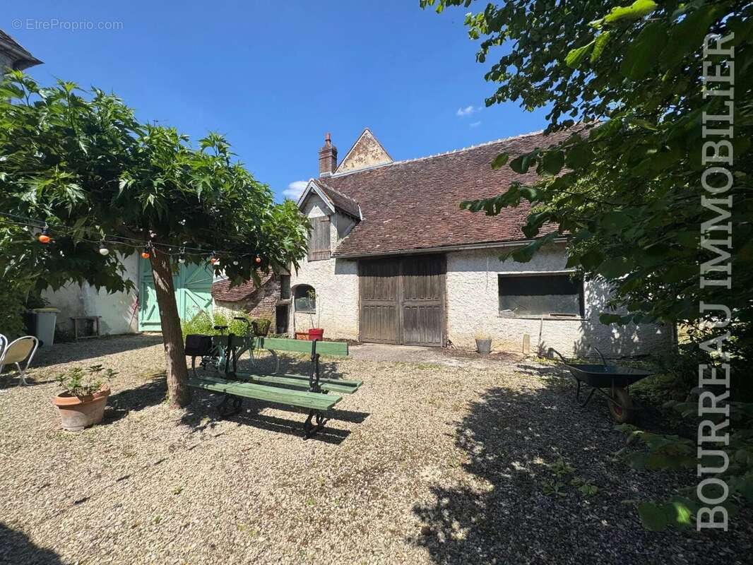 Appartement à ARMEAU