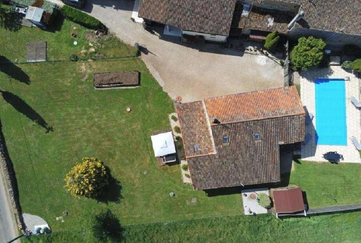 Maison à SAUZE-VAUSSAIS