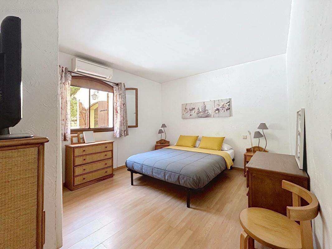 Maison à CAGNES-SUR-MER