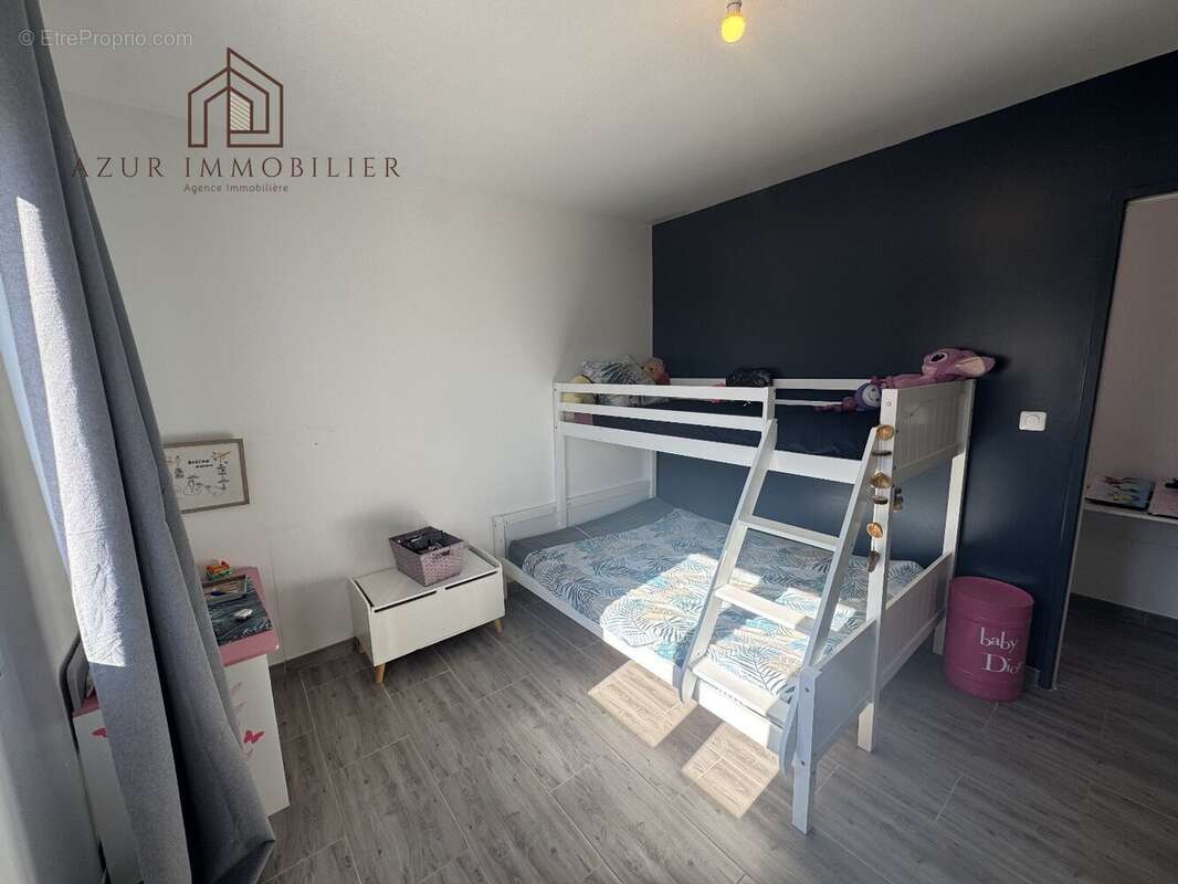 Maison à NISSAN-LEZ-ENSERUNE