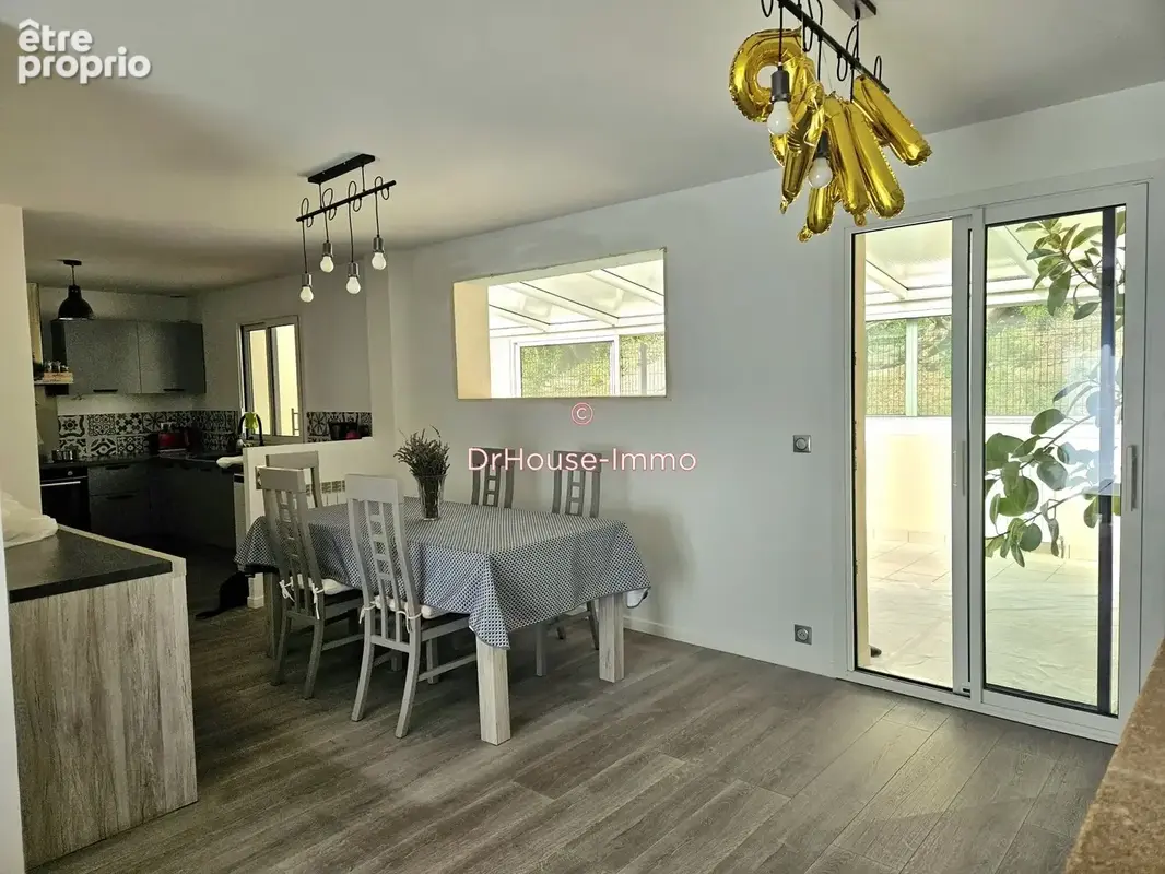 Maison 152 m² à Saint-Maur-Des-Fosses  - photo 7