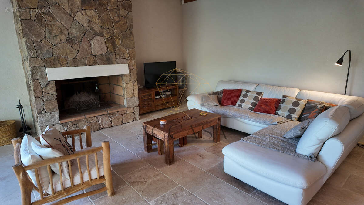 Maison à FIGARI