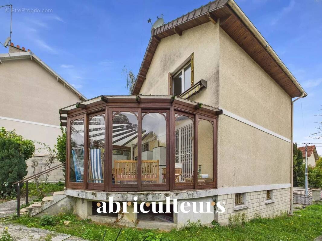 Appartement à VILLEMOMBLE