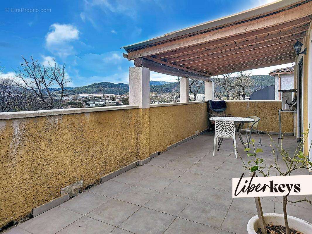 Maison à SAINT-MARTIN-DE-VALGALGUES