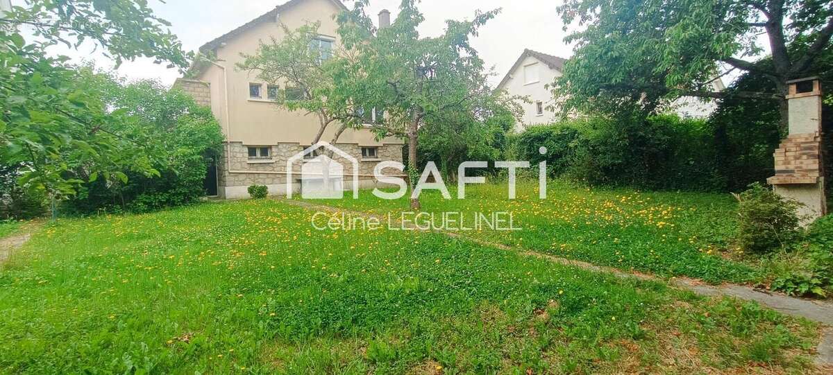 Photo 2 - Maison à LES CLAYES-SOUS-BOIS