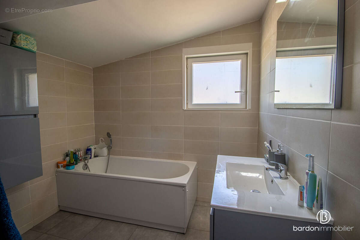 Maison 4 pièces - 92 m² - Au calme de Falleron - photo 8