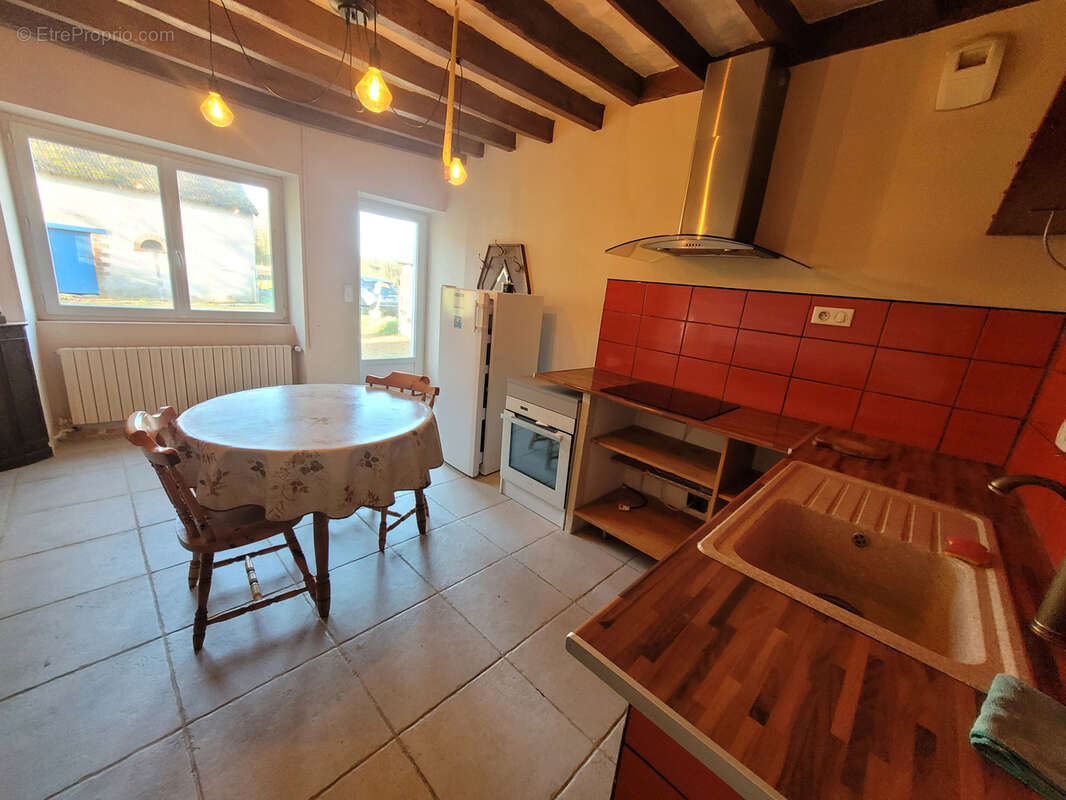 Maison à PRECIGNE