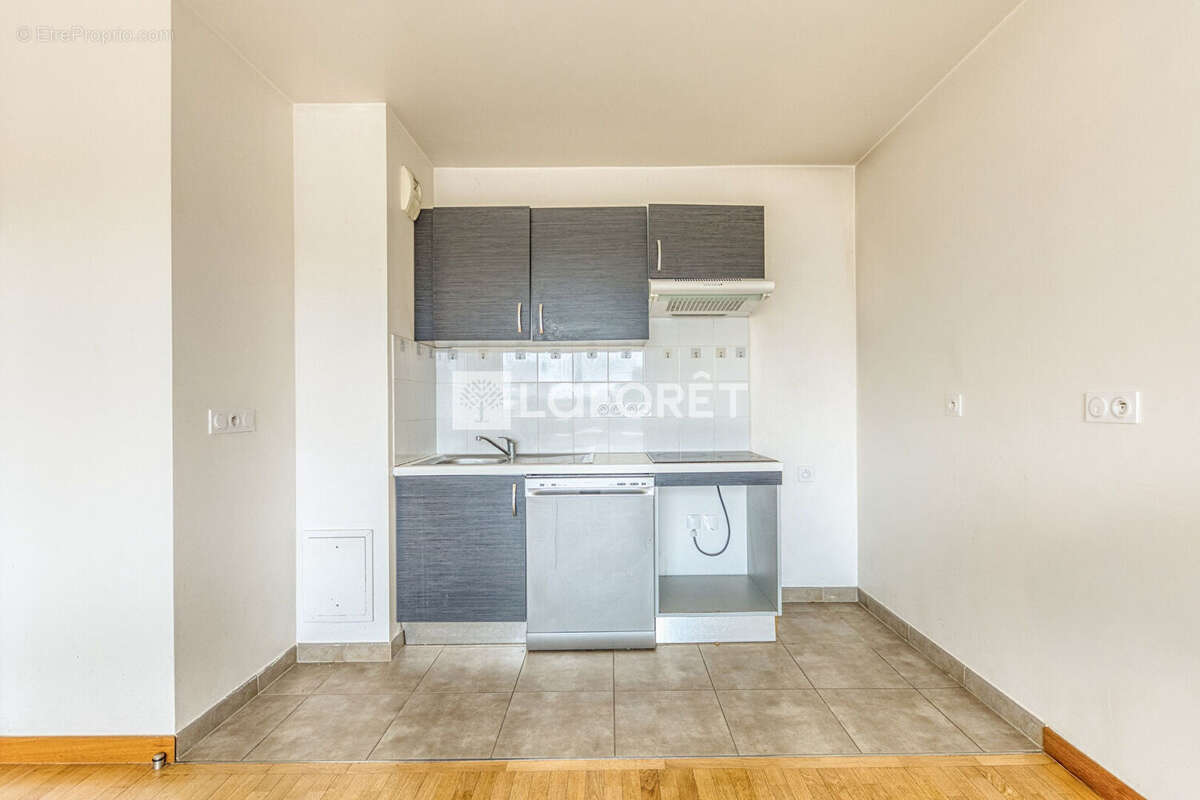 Appartement à EMERAINVILLE