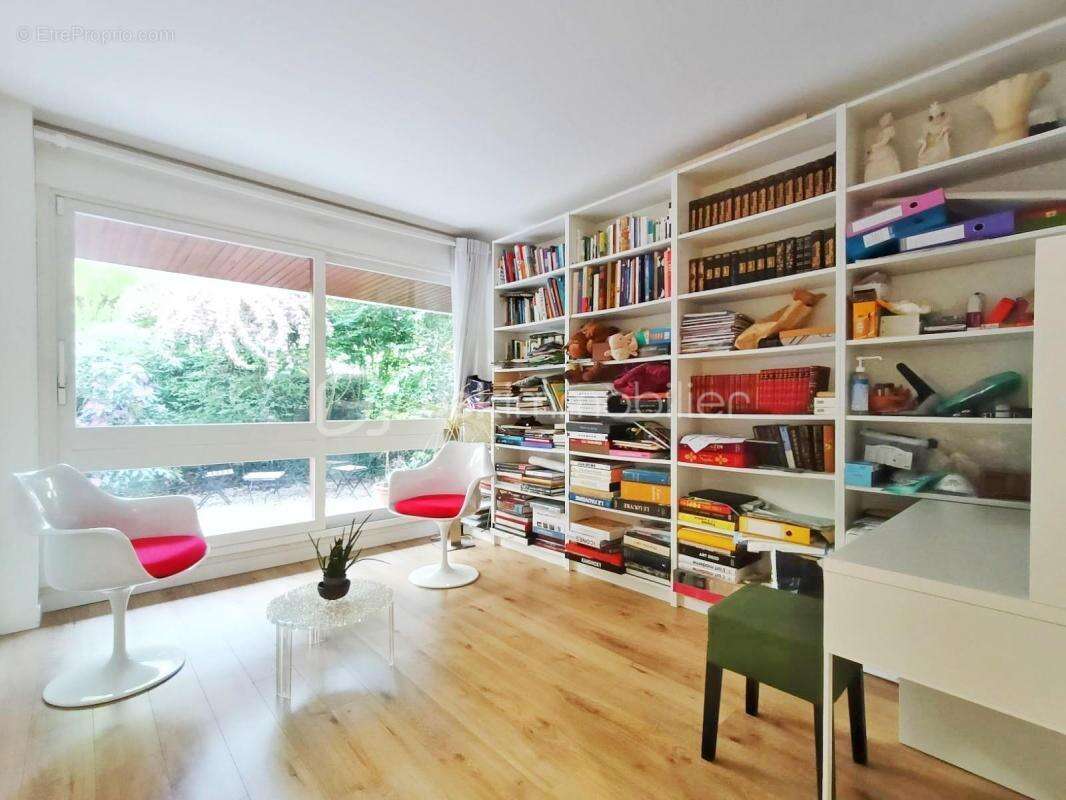 Appartement 5 pièces avec jardin privatif et piscine – Le Chesnay-Rocquencourt - photo 21