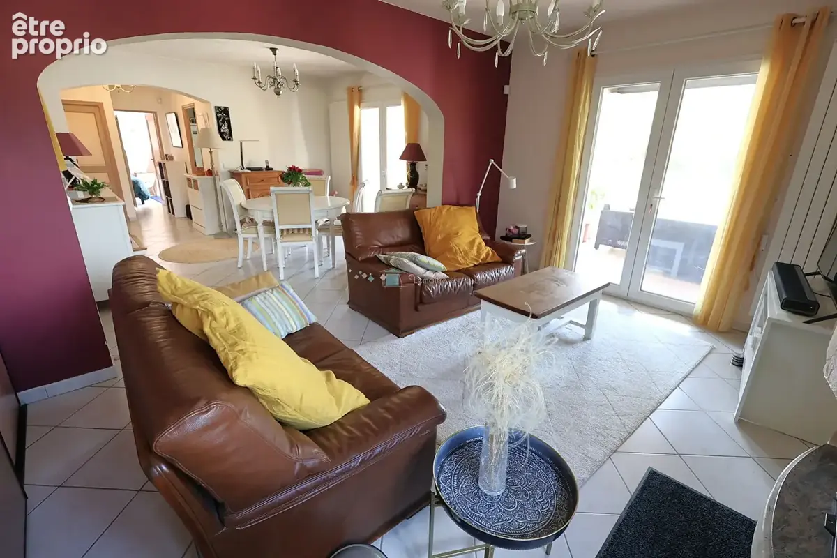 VILLA 130 m² et sous sol total sur 1575 m² de terrain avec piscine - photo 9