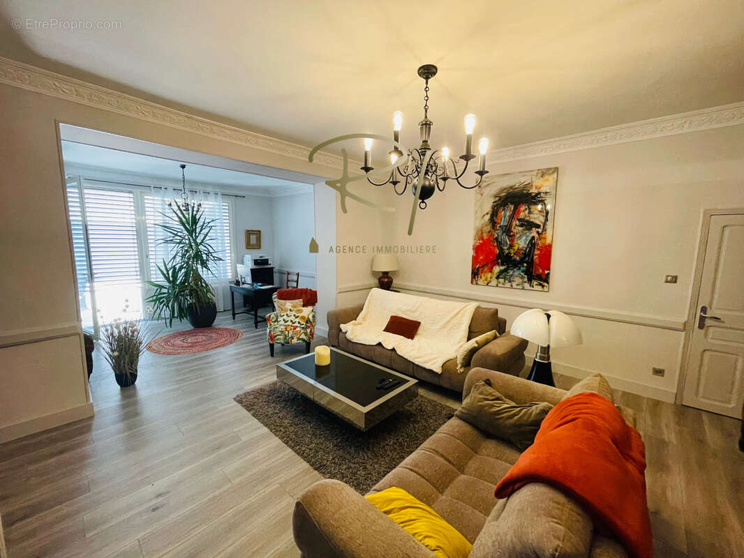 Maison à VALLON-PONT-D&#039;ARC