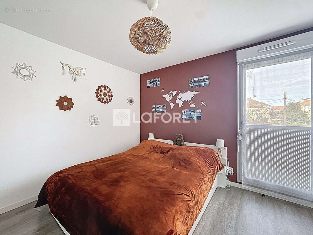 Appartement à BONNEUIL-SUR-MARNE