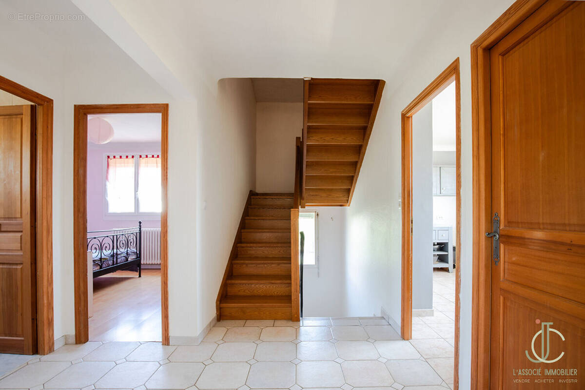 Maison à LAITRE-SOUS-AMANCE