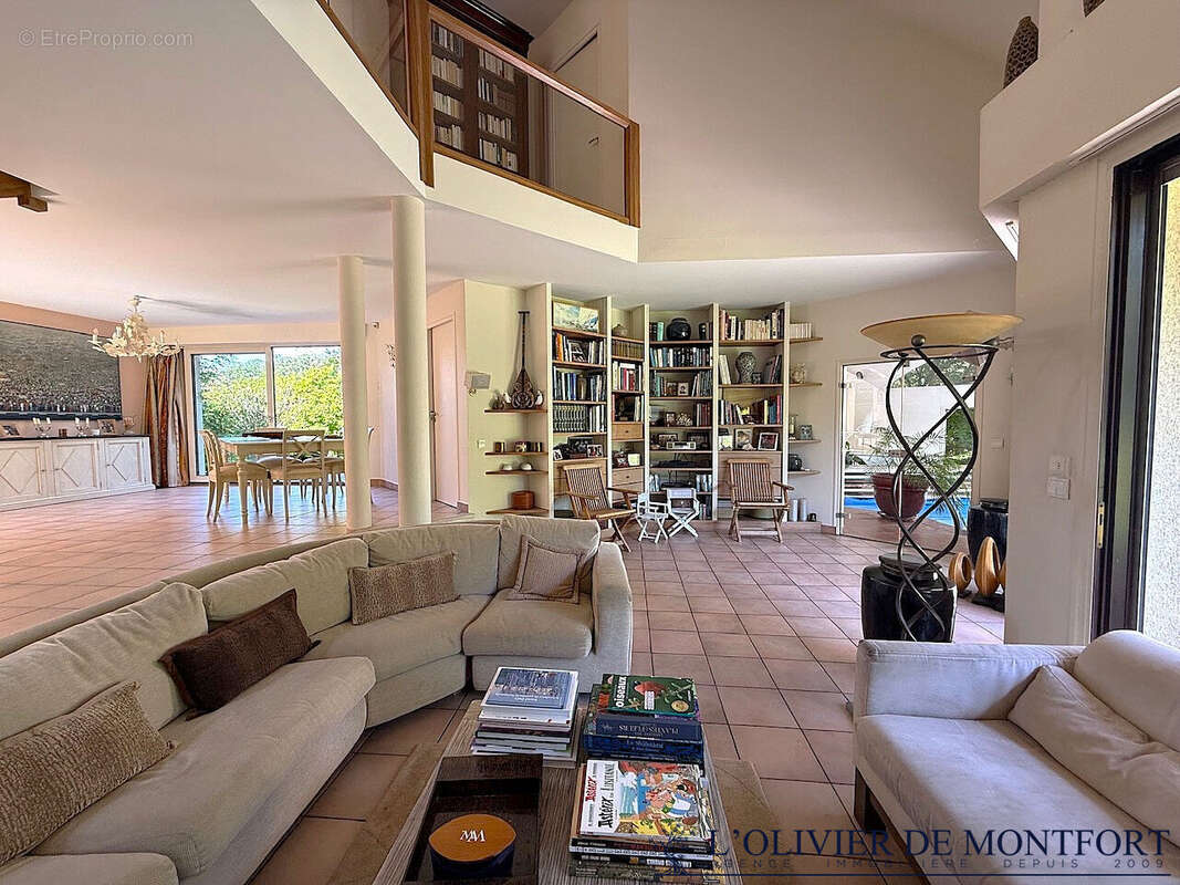 Maison Architecte de 9 pièce(s) 300 m² au sol - photo 7