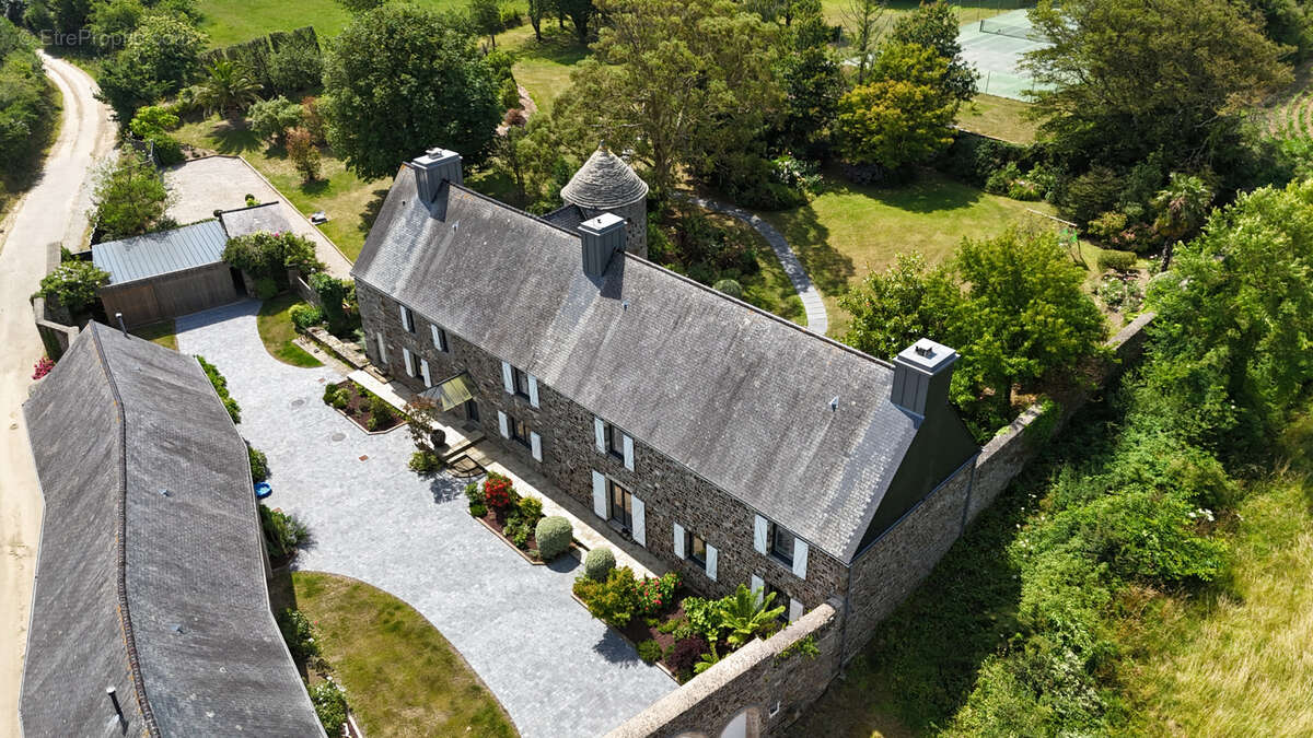 Maison à SAINT-JEAN-DE-LA-RIVIERE