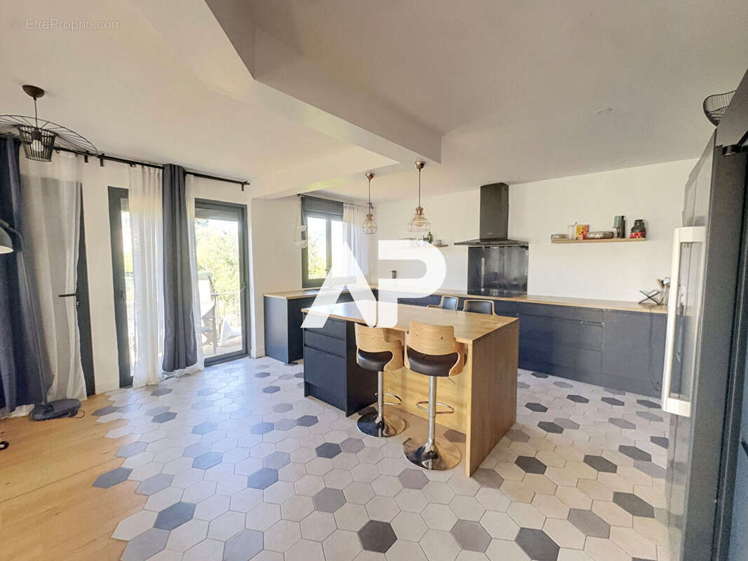 Maison à MONTMORENCY