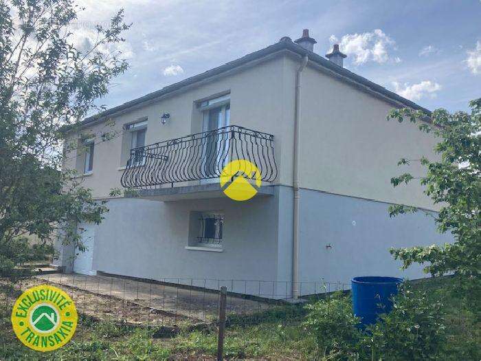 Maison à LES AIX-D'ANGILLON