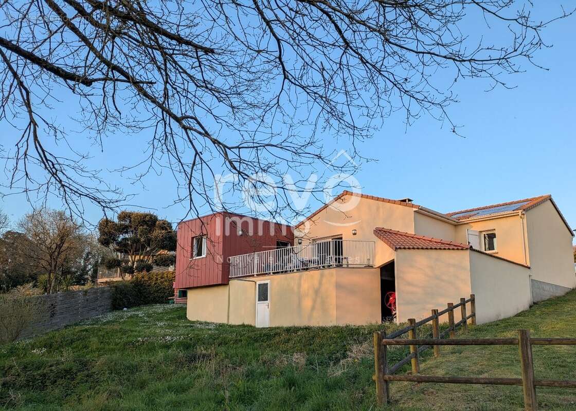 Maison à CORCOUE-SUR-LOGNE