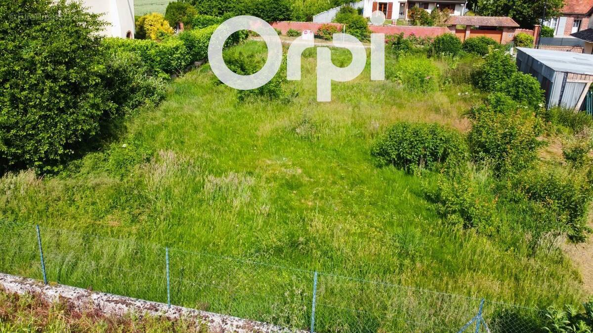 Terrain à BAILLEUL-LE-SOC