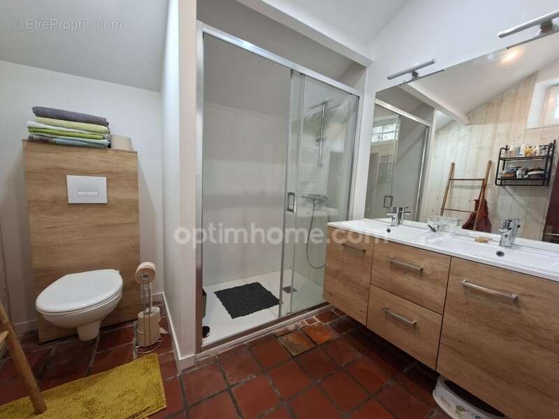 Maison à SAINT-GEORGES-BUTTAVENT