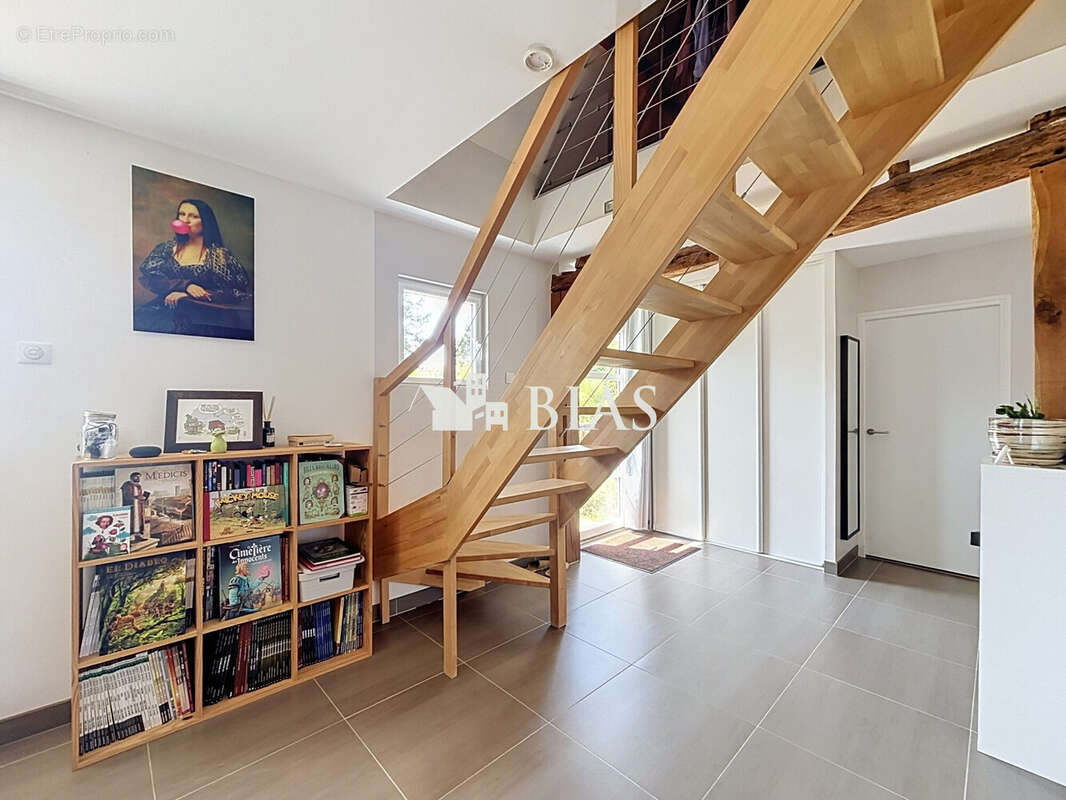 Maison 122 m² à Crosville-La-Vieille  - photo 5