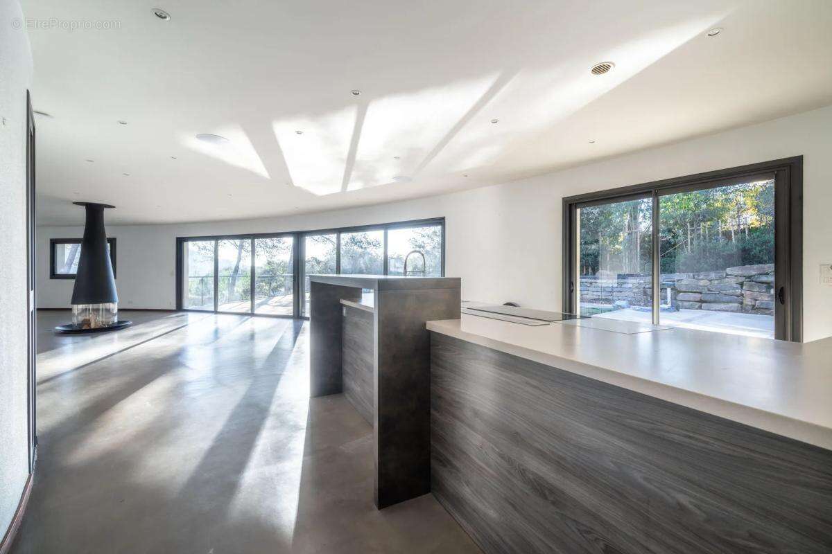 Maison à SAINT-GELY-DU-FESC