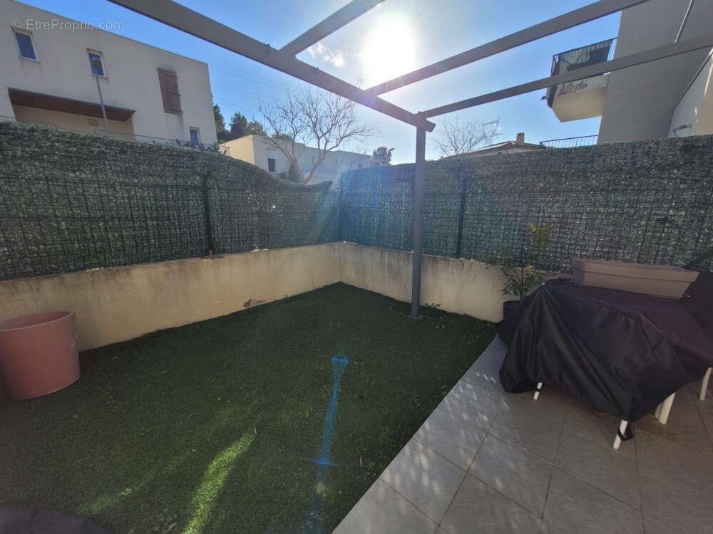 Appartement à LE ROVE