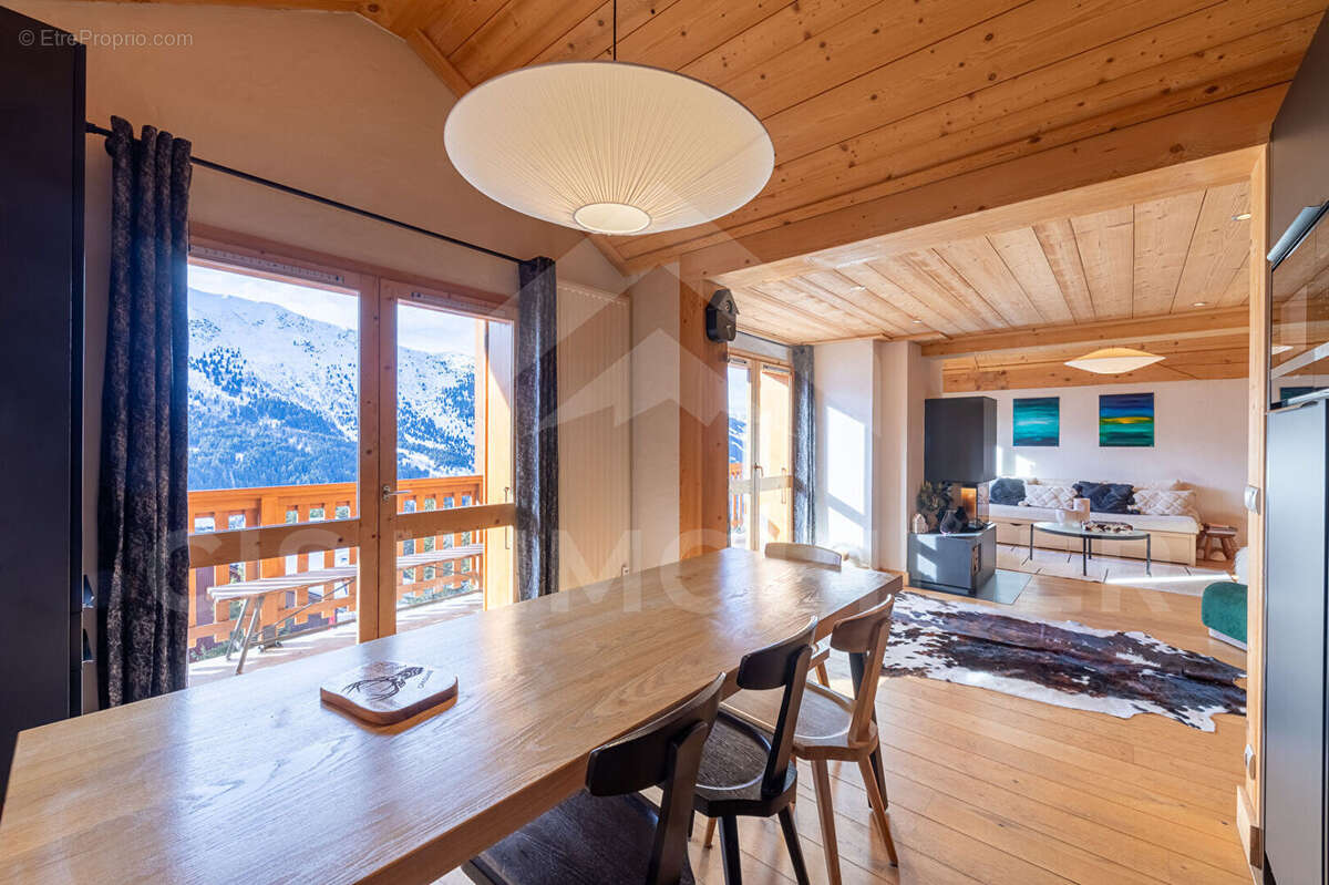 Appartement à LES ALLUES