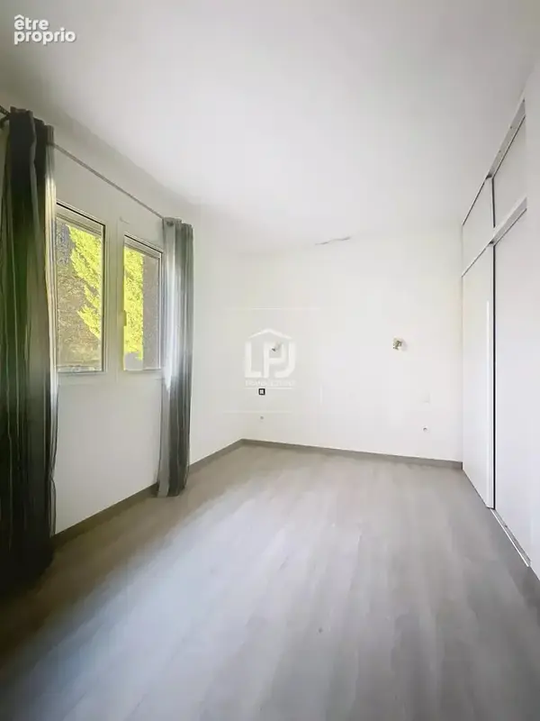 Propriété d’exception – T7 de plain-pied de 177 m² au cœur d’un parc paysager avec piscine et bois privé - photo 13