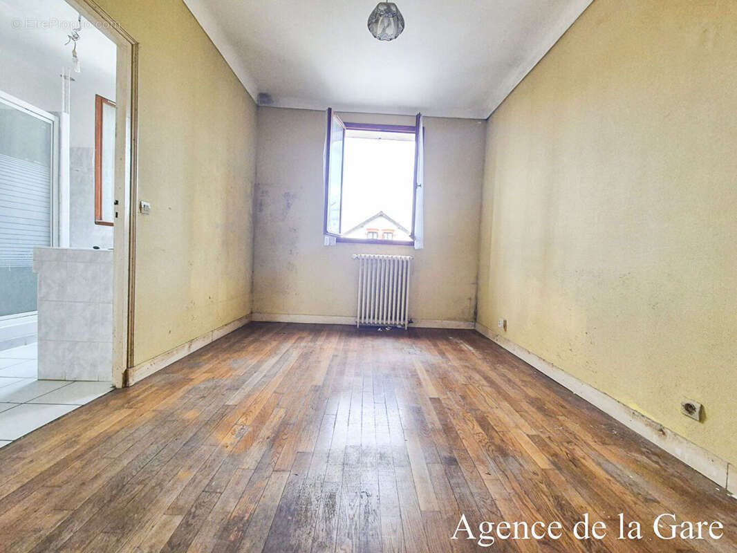 Maison à CARRIERES-SUR-SEINE