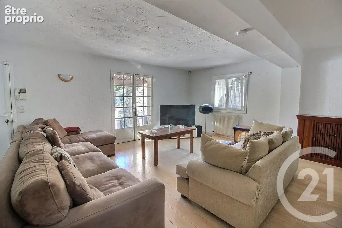 Maison 5 pièces 142 m² à vendre à Mouans-Sartoux (06370) - photo 7