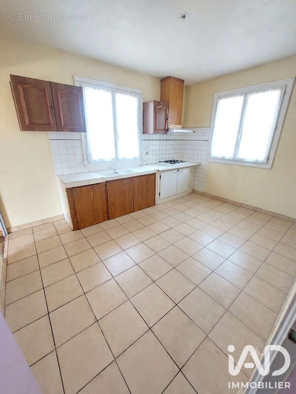 Photo 3 - Maison à JUILLAN