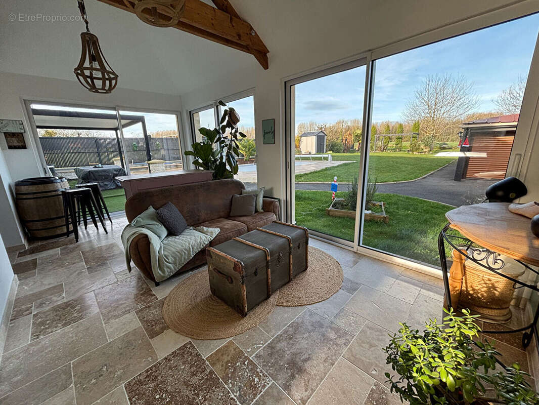 Maison à SAINTE-GENEVIEVE