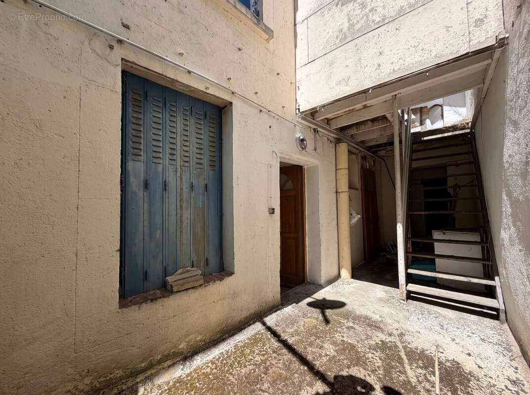 Appartement 300 m² à Vierzon  - photo 8