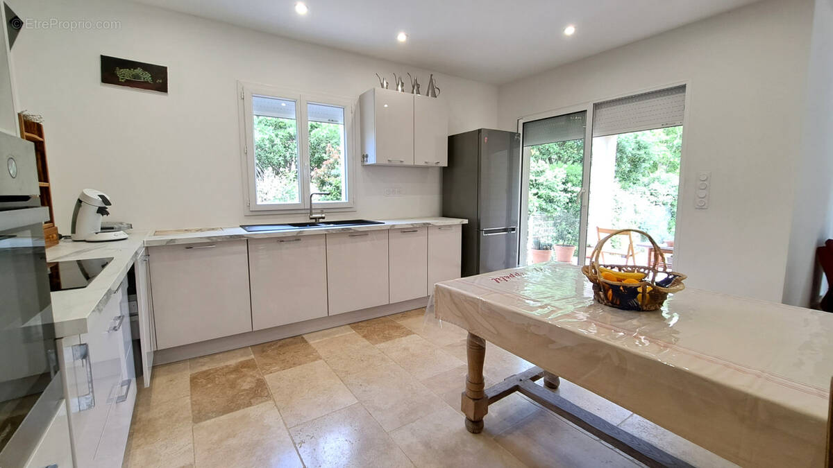 Maison à SAINT-ETIENNE-DU-GRES