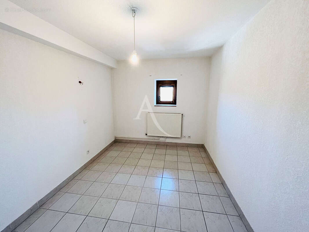 Appartement à PONT-DE-VAUX