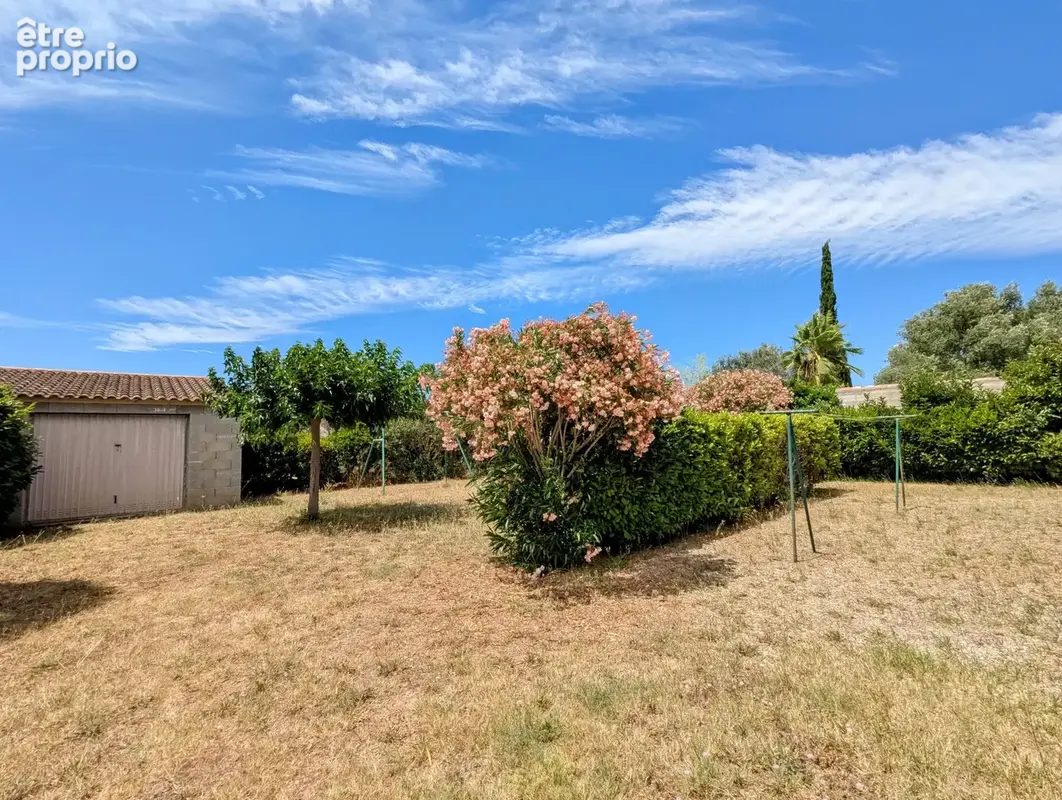 Villa plain pied avec garages - photo 7
