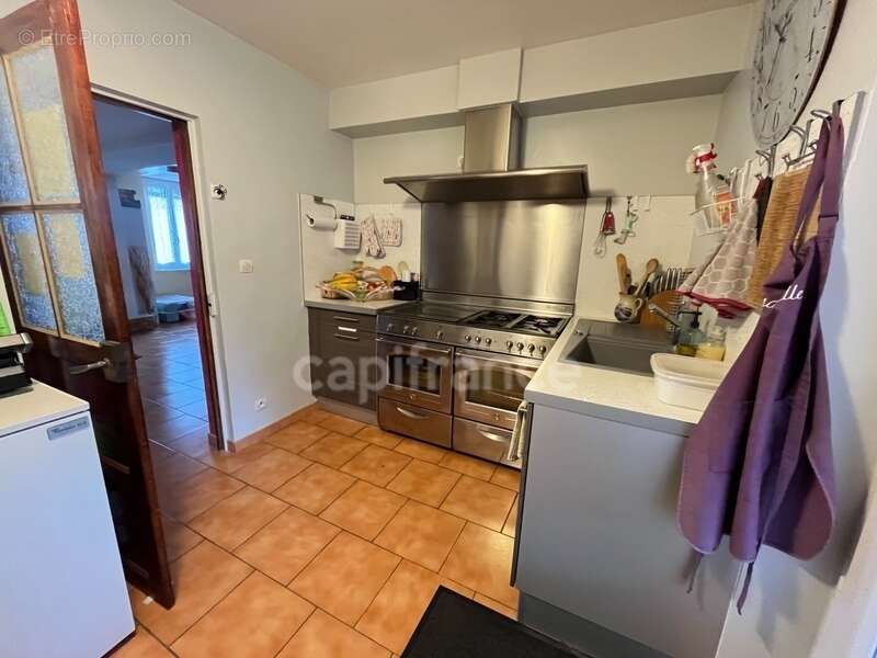 Maison de village - dpe : c - 4 chambres - piscine couverte - aucuns travaux a prevoir - photo 5