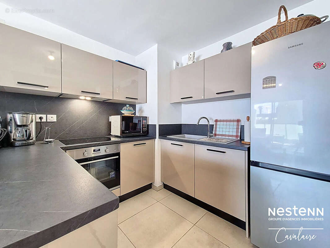 Appartement T3 de 62m2 avec garage à Cavalaire-sur-mer ? Plage à Pied ! - photo 17