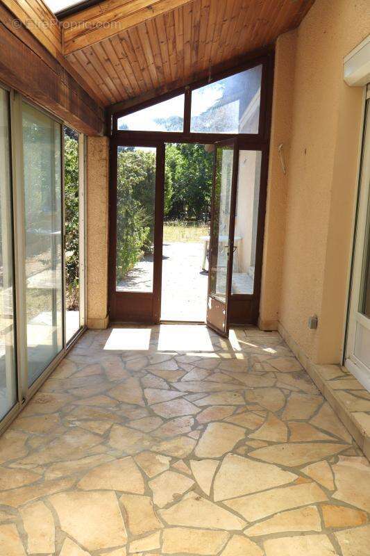 Maison plain-pied 114 m² Villeneuve-Tolosane - photo 4
