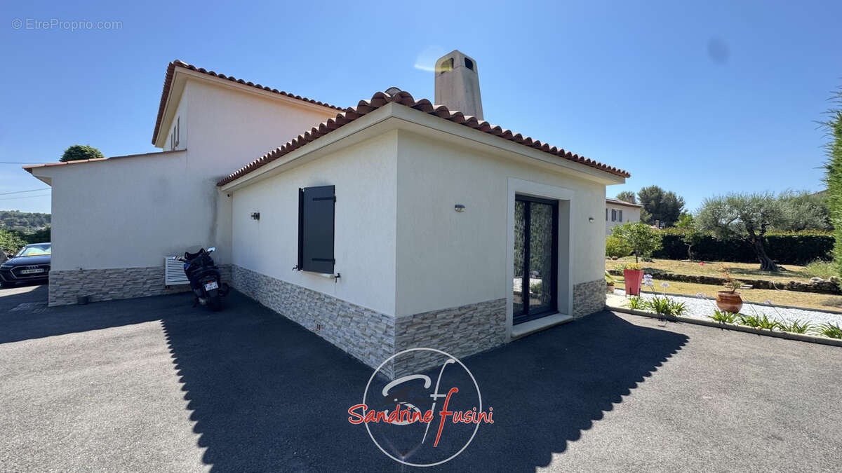 Superbe villa indépendante 5 pièces - photo 9
