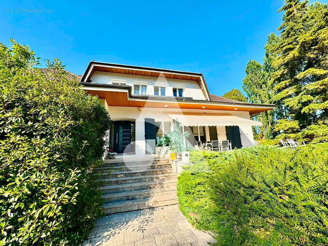Maison d'exception chatenois  - des volumes à couper le souffle ! - photo 15