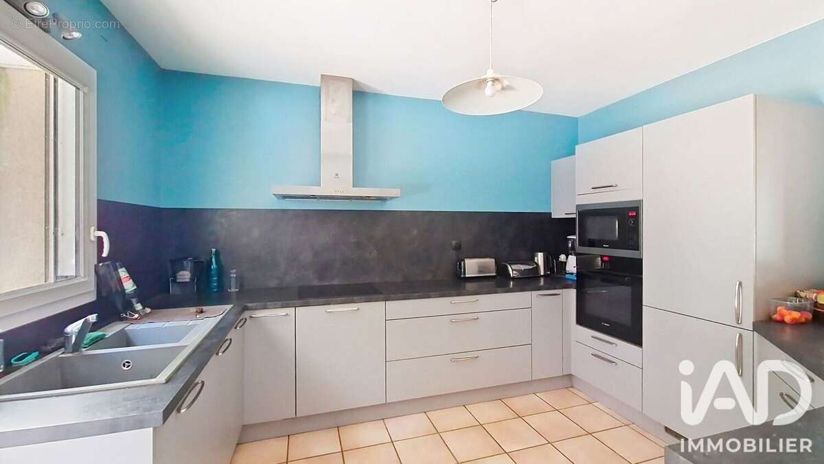 Maison 110 m² à Dreffeac  - photo 5