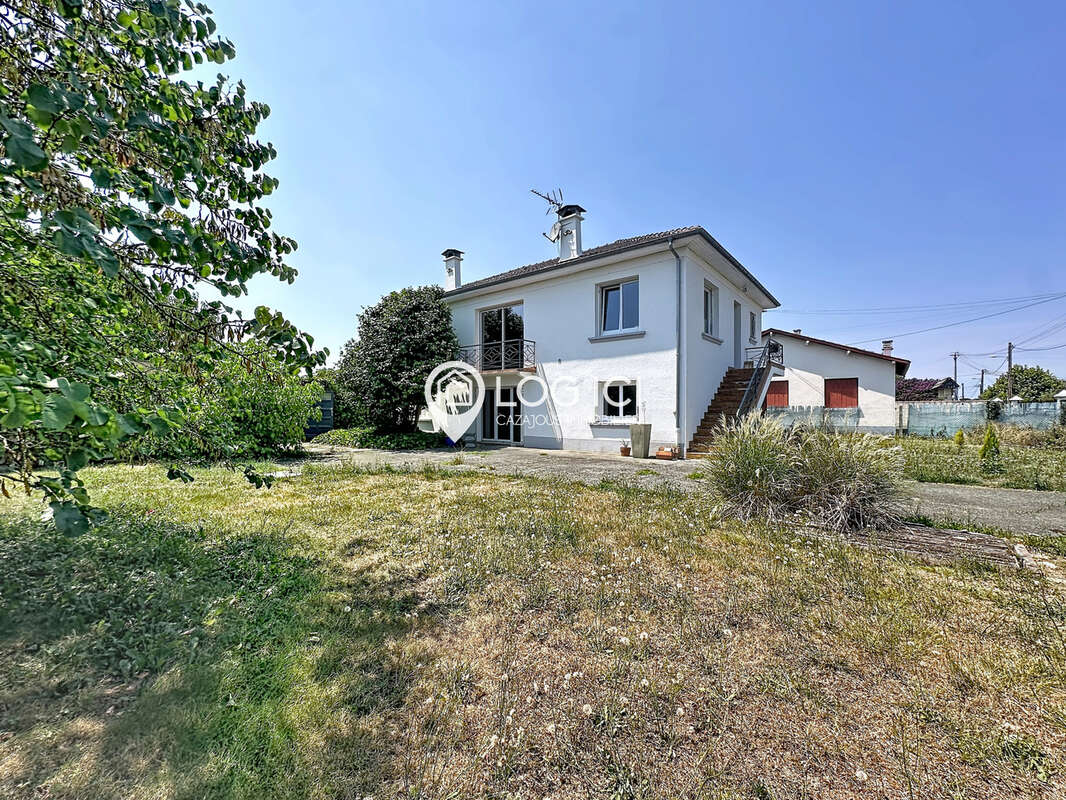 BORDES - Vente Maison T8 aux multiples possibilités à Bordes - photo 3