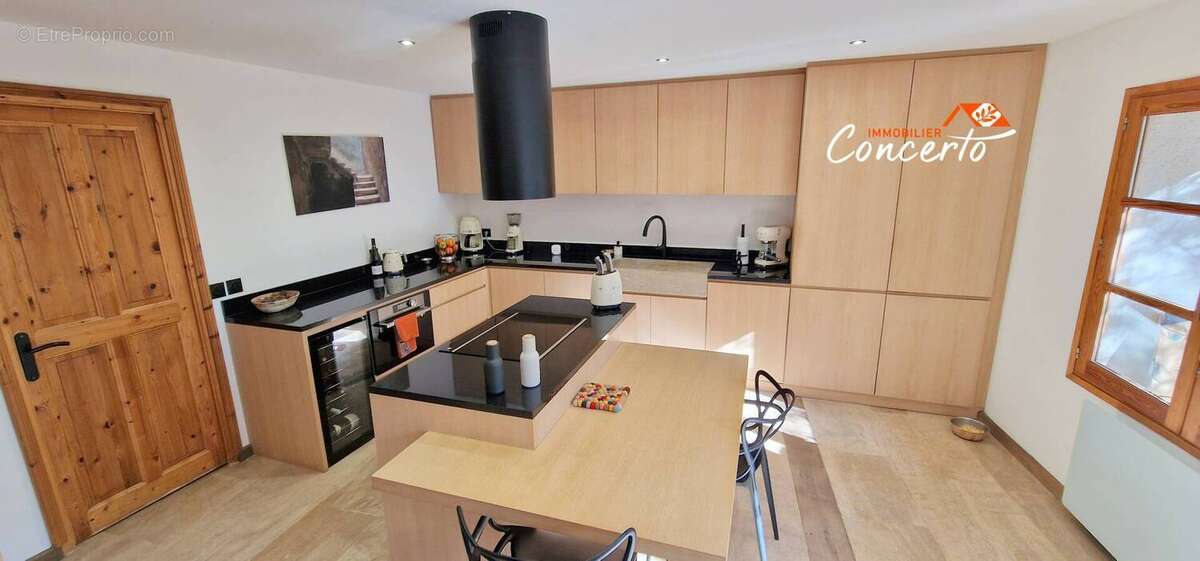 Autre à SAINT-RAPHAEL