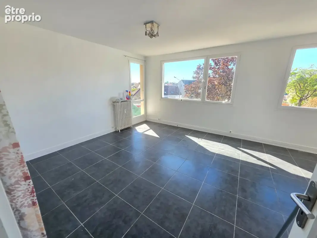 Appartement à vendre 65 pièces RIS ORANGIS (91) - photo 3