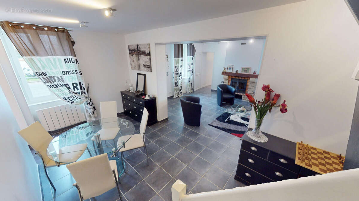 Maison à GERMIGNY-L&#039;EXEMPT