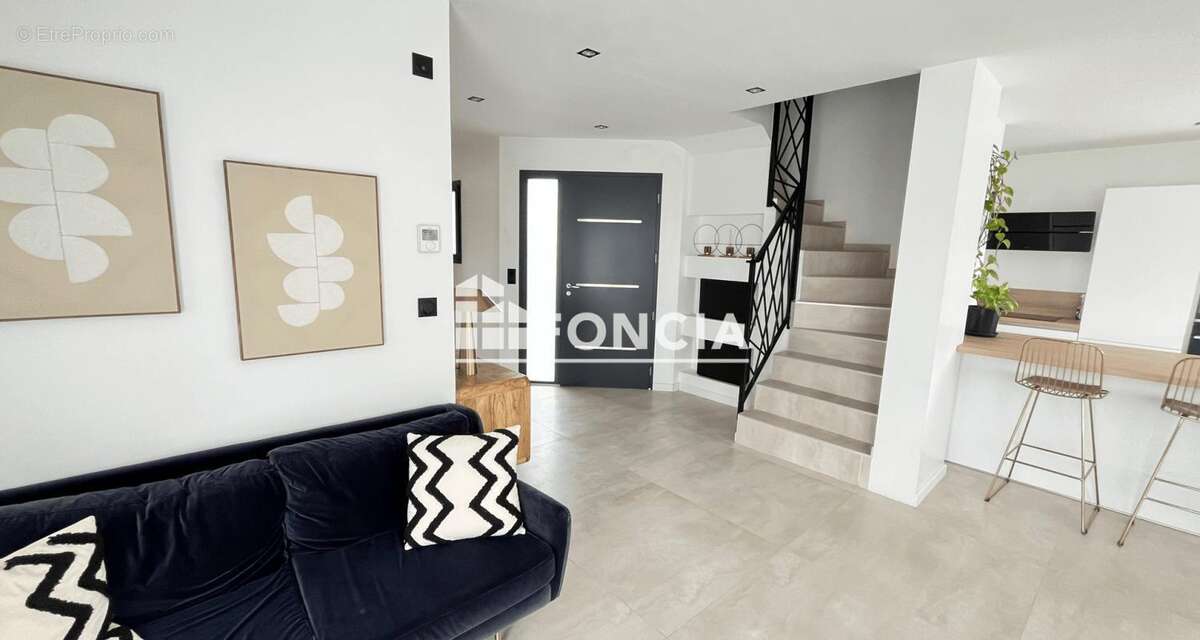 Maison à SAINT-GEORGES-DU-BOIS